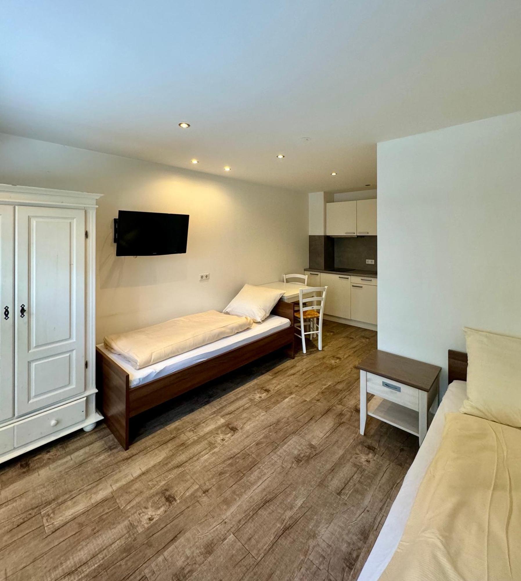 Skill Mountain Lodge - Ski Und Bike Hostel Im Sommer Mit Joker Card Saalbach-Hinterglemm Exterior foto