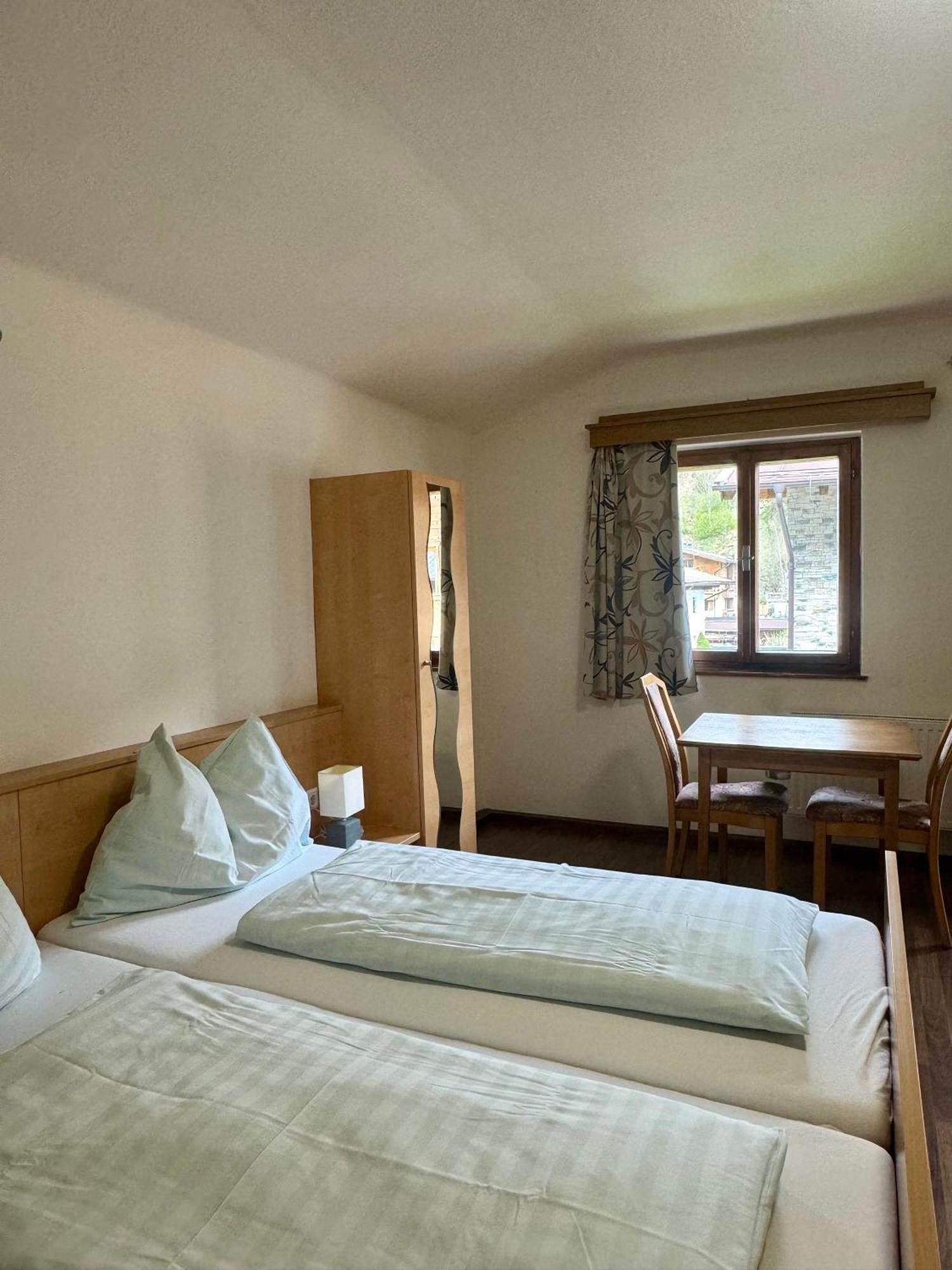 Skill Mountain Lodge - Ski Und Bike Hostel Im Sommer Mit Joker Card Saalbach-Hinterglemm Quarto foto